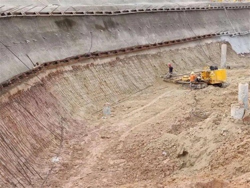 巴青基坑边坡加固